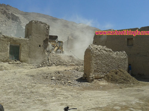 http://s5.picofile.com/file/8102347276/masjedjameqadim1.jpg