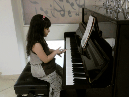 http://s5.picofile.com/file/8102422484/hiva85.gif