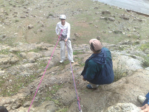 http://s5.picofile.com/file/8102900668/201312051157.jpg