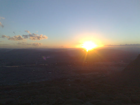 http://s5.picofile.com/file/8104087842/201312141208.jpg