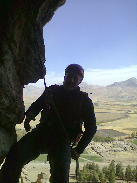 http://s5.picofile.com/file/8104088150/%D8%B9%DA%A9%D8%B3%DB%B0%DB%B0%DB%B5%DB%B9_001.jpg