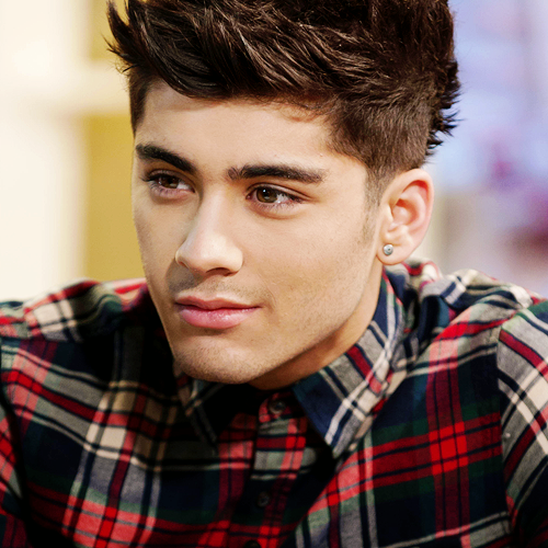 http://s5.picofile.com/file/8104354142/Zayn_Malik_Zayn.png