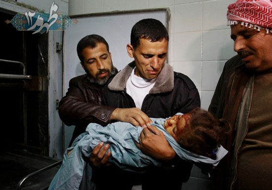 دختر بچه کشته شده توسط حمله ی هواپیماهای اسرائیلی در غزه