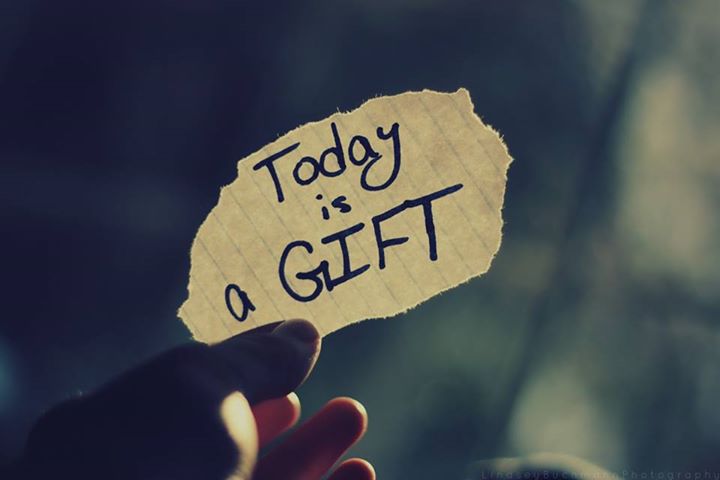 http://s5.picofile.com/file/8109643226/Today_is_a_gift.jpg