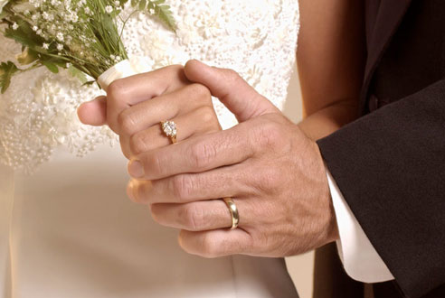 http://s5.picofile.com/file/8109673426/88672_401.jpg