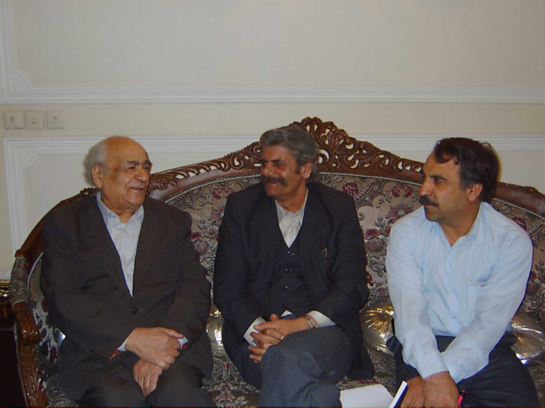 استاد اسحاقی1384 منزل استاد مشفق استاد اسحاقی1384 منزل استاد مشفق