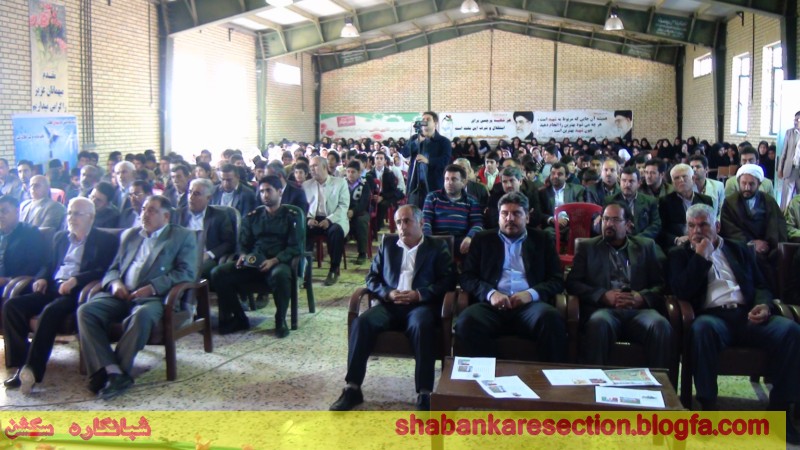 http://s5.picofile.com/file/8111870550/DSC03188_Copy_.jpg
