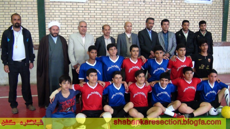 http://s5.picofile.com/file/8111874984/DSC03176_Copy_.jpg
