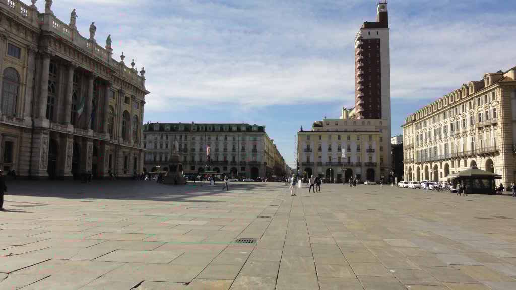 http://s5.picofile.com/file/8111952318/DSC01043.jpg