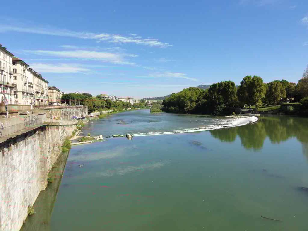 http://s5.picofile.com/file/8111952876/DSC01071.jpg
