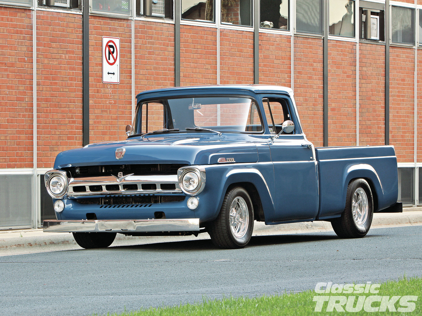 ford_f_100_1_1_.jpg