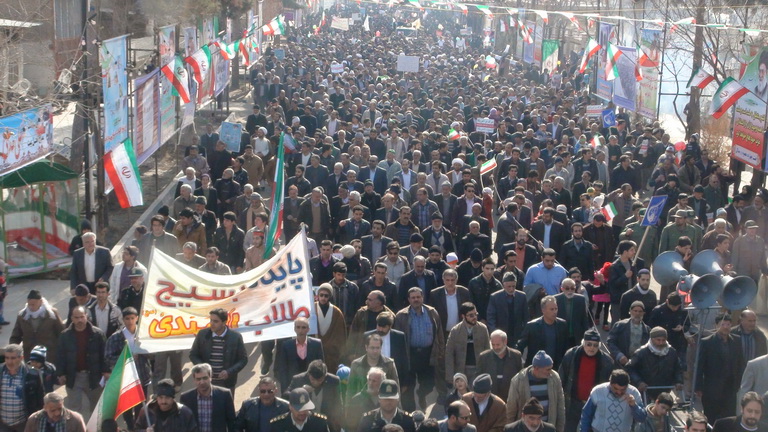 http://s5.picofile.com/file/8112976034/92_11_22_bidgol.jpg