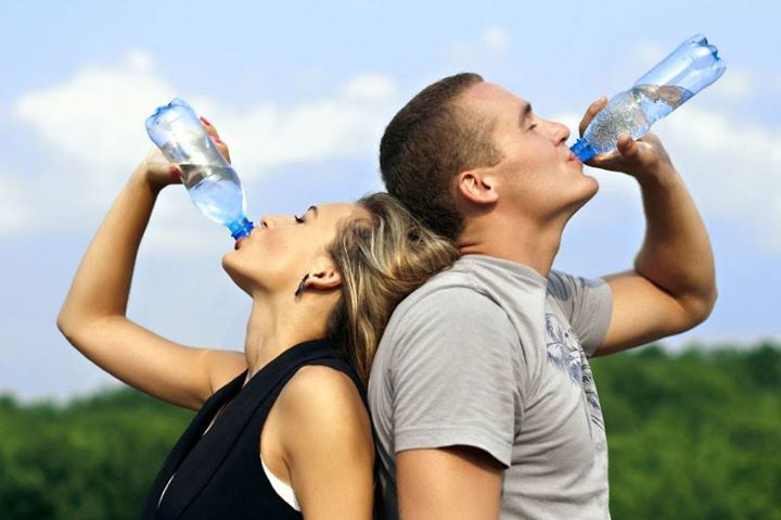 بهترین زمان برای نوشیدن آب چه موقع است؟