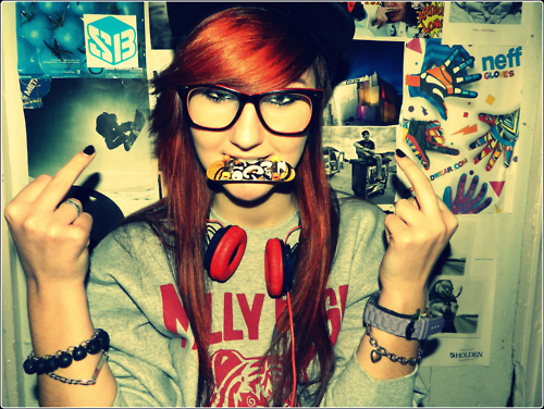http://s5.picofile.com/file/8114189034/x352_tumblr_m6yvkqj1po1rr.jpg