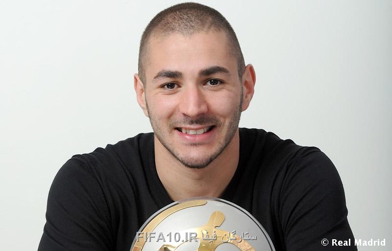 http://s5.picofile.com/file/8115059768/Benzema_best_player_3_.jpg