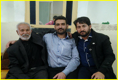 http://s5.picofile.com/file/8116260534/rooholah_baba.jpg