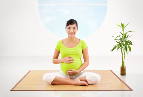 تمرینات مناسب یوگا برای زنان باردار و حامله