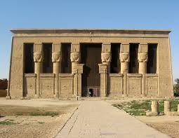 [تصویر: hathor_dendra.jpg]