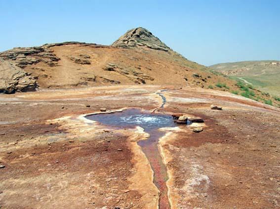 چشمه آب معدنی قزل داغ(شور سو)قاضی جهان