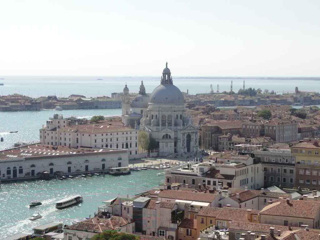 http://s5.picofile.com/file/8122131168/DSC01861.jpg