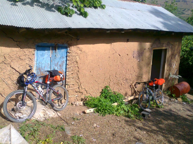 گزارش دوچرخه  سواری قزوین (الموت) شمال (اشکورات و رودسر)