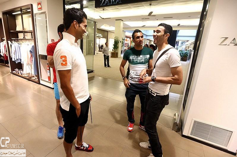 بازیکنان تیم ملی فوتبال ایران در فروشگاه های شهر سائوپائولو