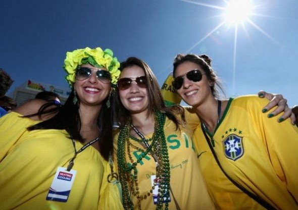 http://s5.picofile.com/file/8126399992/Brazil_Football_World_Cup_Female_Fans.jpg