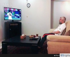 دکتر روحانی در حال تماشای فوتبال ایران و نیجریه در جام جهانی فوتبال در برزیل
