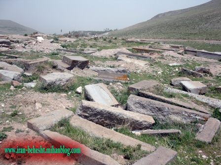 گورستان بادامیار