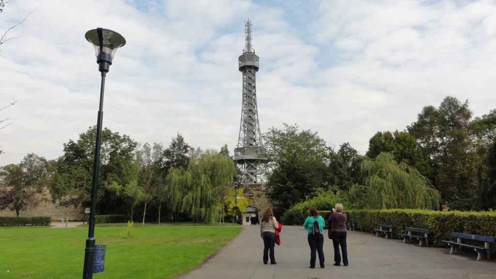 http://s5.picofile.com/file/8128759368/DSC02110.jpg