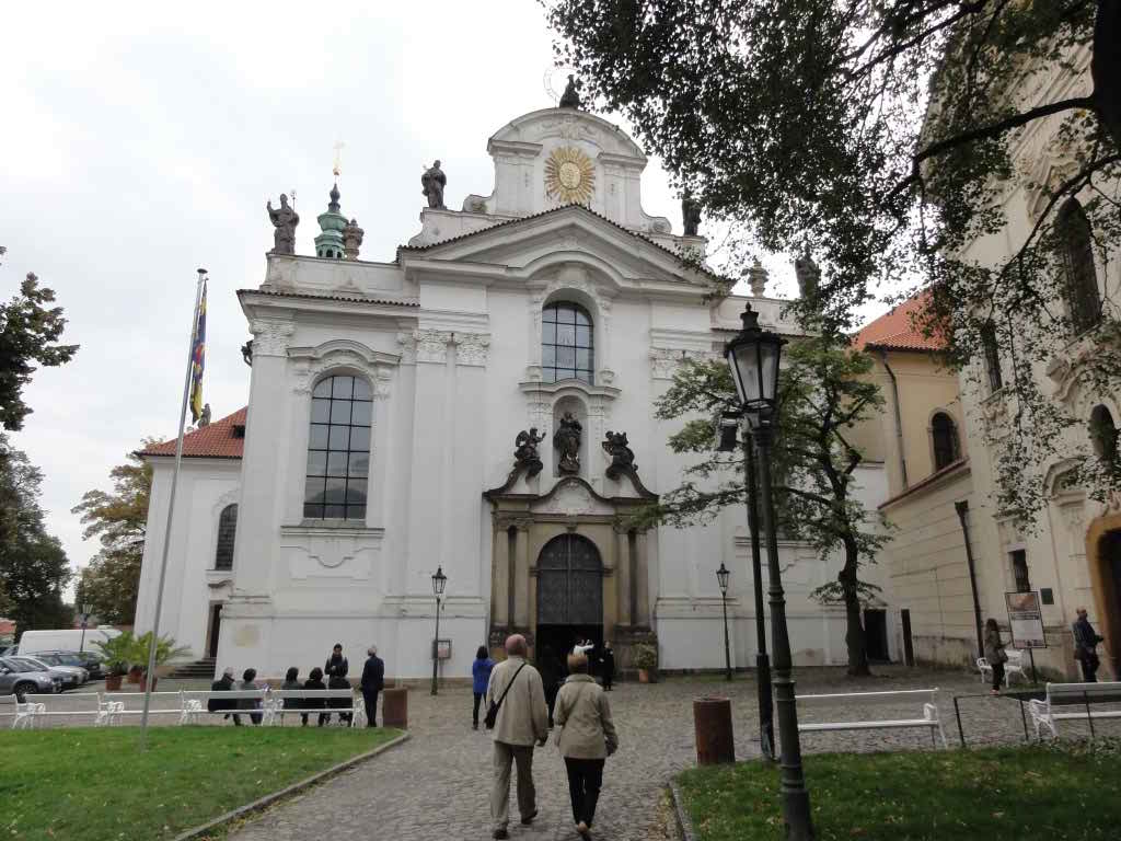 http://s5.picofile.com/file/8128759550/DSC02145.jpg