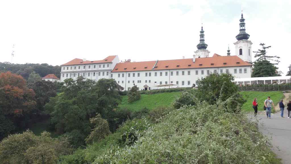 http://s5.picofile.com/file/8128759634/DSC02161.jpg