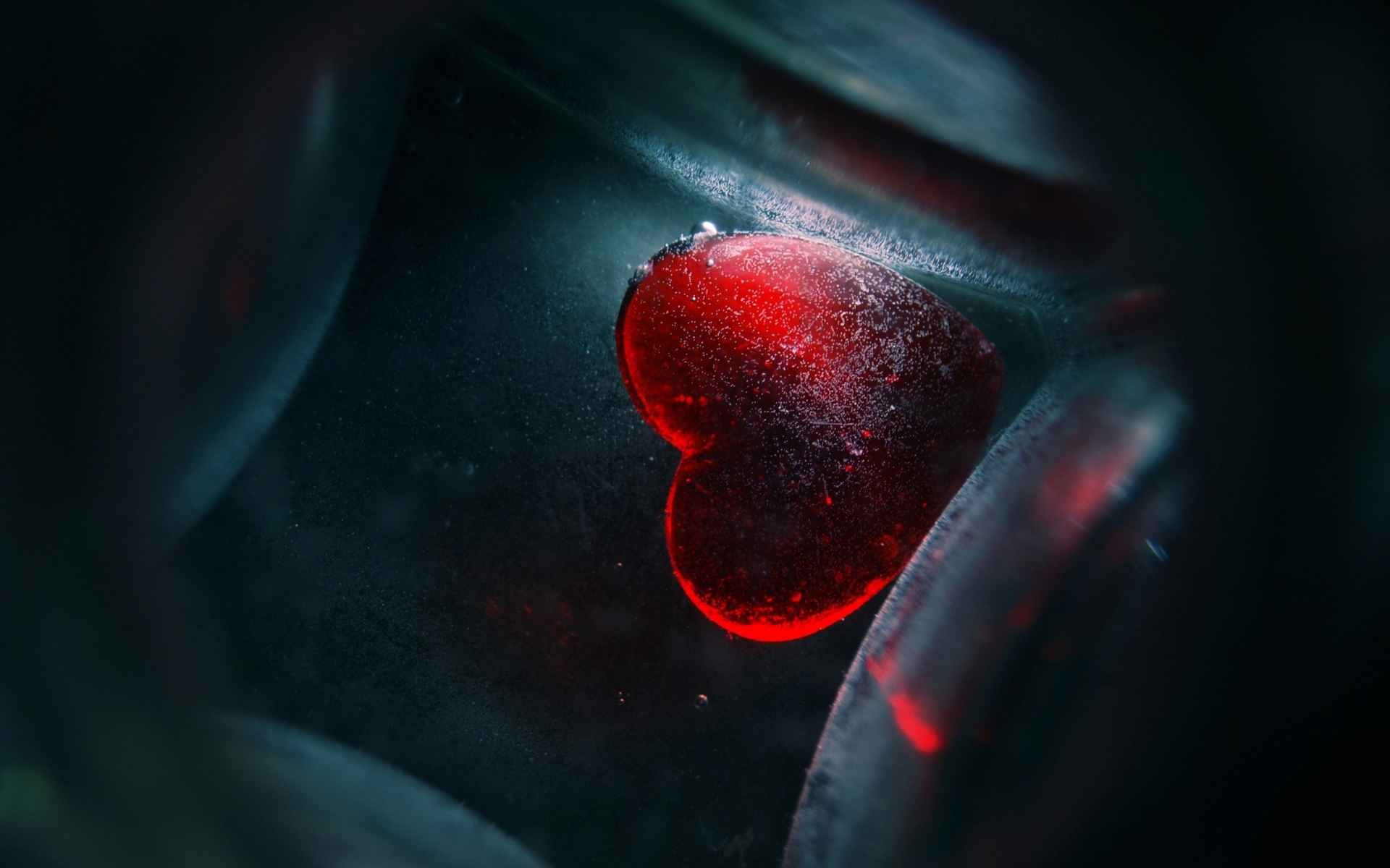 قلب قرمز