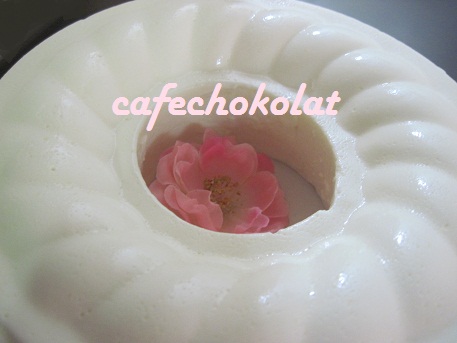 http://s5.picofile.com/file/8130915376/IMG_1867.JPG