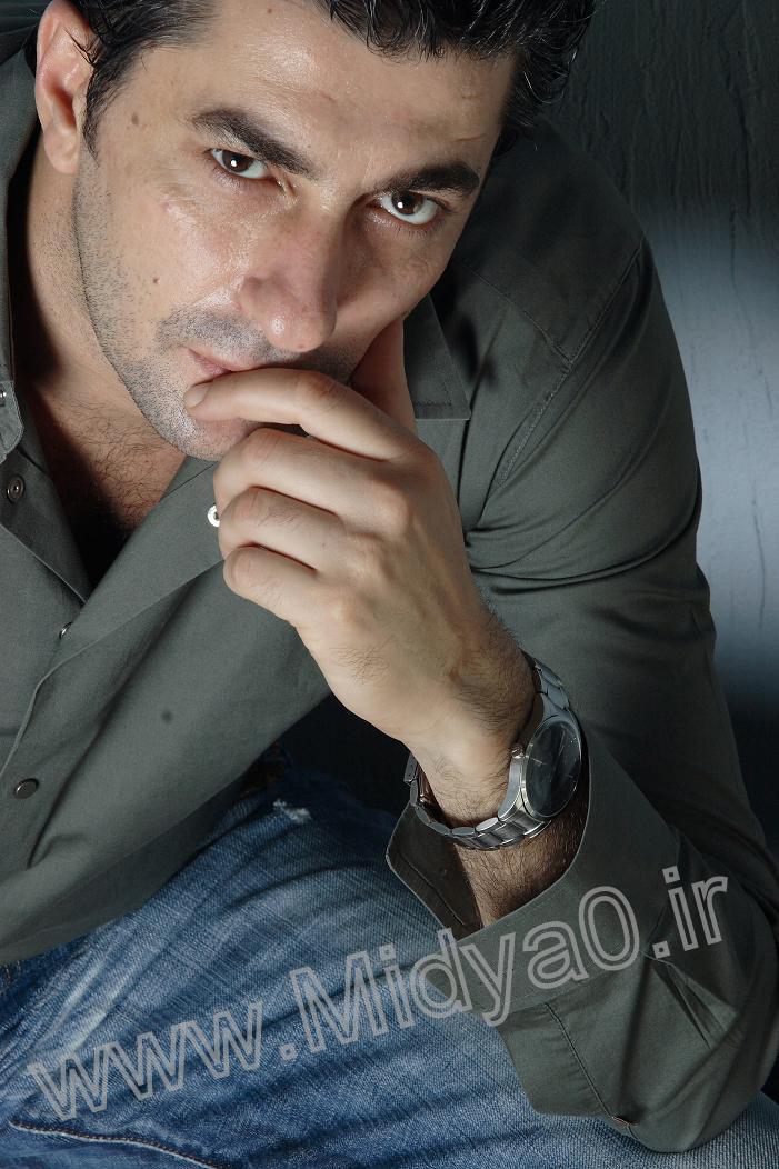 عکس های رضاخان در سریال دیلاخانوم,ارکان پتکایا,ارکان پتکایا و همسرش,دیلا خانوم,رضا,ترکیه ای,بازیگران سریال جم,عکس,عکس بازیگران زن,عکس بازیگران مرد,عکس جدید,تصاویر رضا خان,عکس های زیبا از رضا خان در دیلا خانوم,عکس های خانوادگی رضا سلام اغلو,همسر واقعی رضاخان,عکس از شوهر دیلا خانوم,در سریال,جم,شبکه جم,میدیاصفر