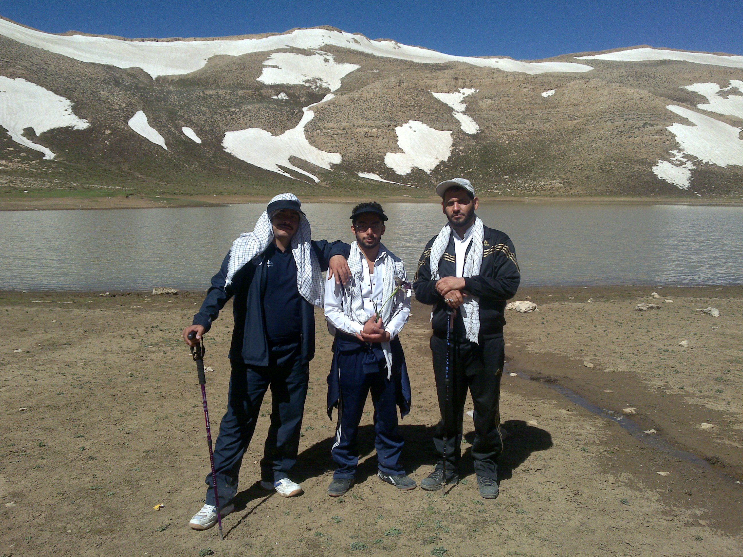 http://s5.picofile.com/file/8132110534/20100528028.jpg