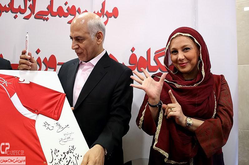 بهنوش بختیاری در مراسم رو نمایی از پیراهن پرسپولیس