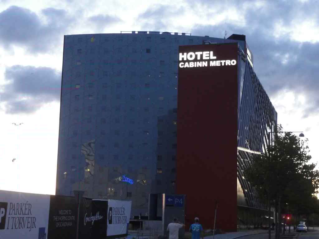 http://s5.picofile.com/file/8135131450/238.jpg