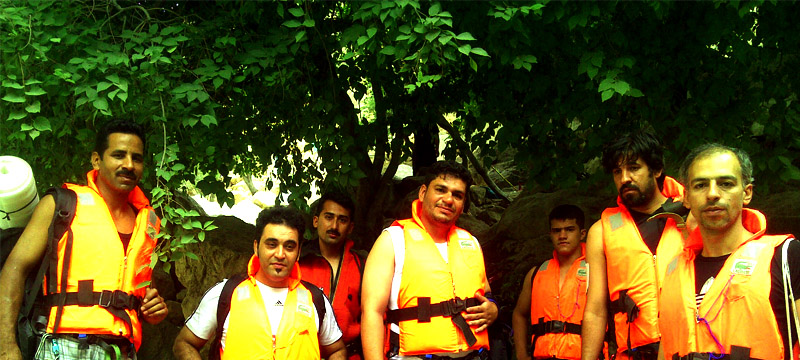 http://s5.picofile.com/file/8135254518/1f.jpg