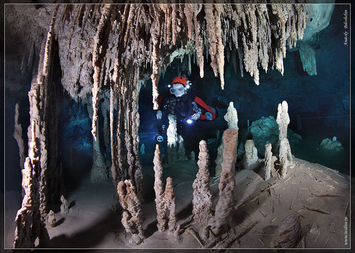(6)غارها و رودخانه‌ای عجیب در زیر دریا جالب + عکس_Www.ax2shot.r98.ir
