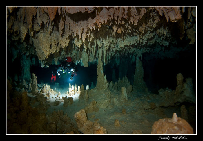(9)غارها و رودخانه‌ای عجیب در زیر دریا جالب + عکس_Www.ax2shot.r98.ir
