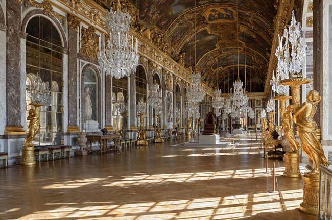 (8)عکس هایی از زیبا و بزرگترین کاخ های سلطنتی جهان_Www.ax2shot.r98.ir