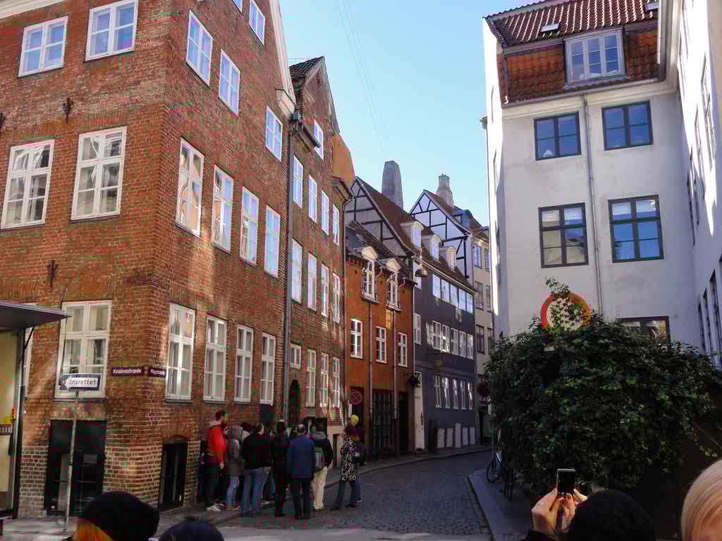 http://s5.picofile.com/file/8137218250/DSC02505.jpg