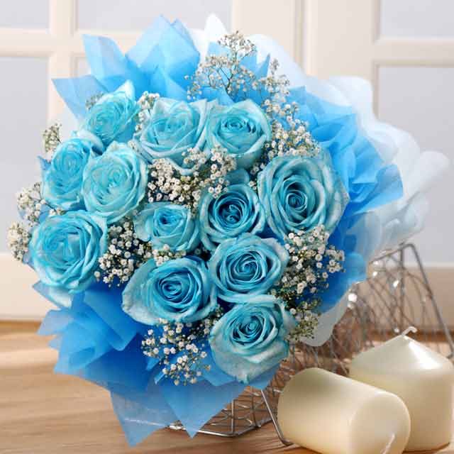 Scenic_sky_blue_rose_bouquet.jpg