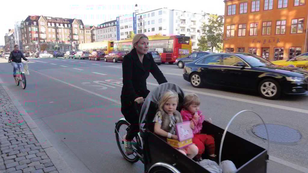 http://s5.picofile.com/file/8140746684/484.jpg