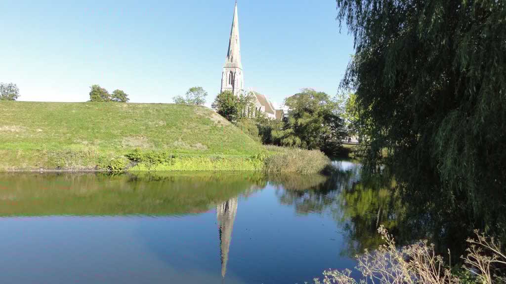http://s5.picofile.com/file/8140746784/DSC02616.jpg