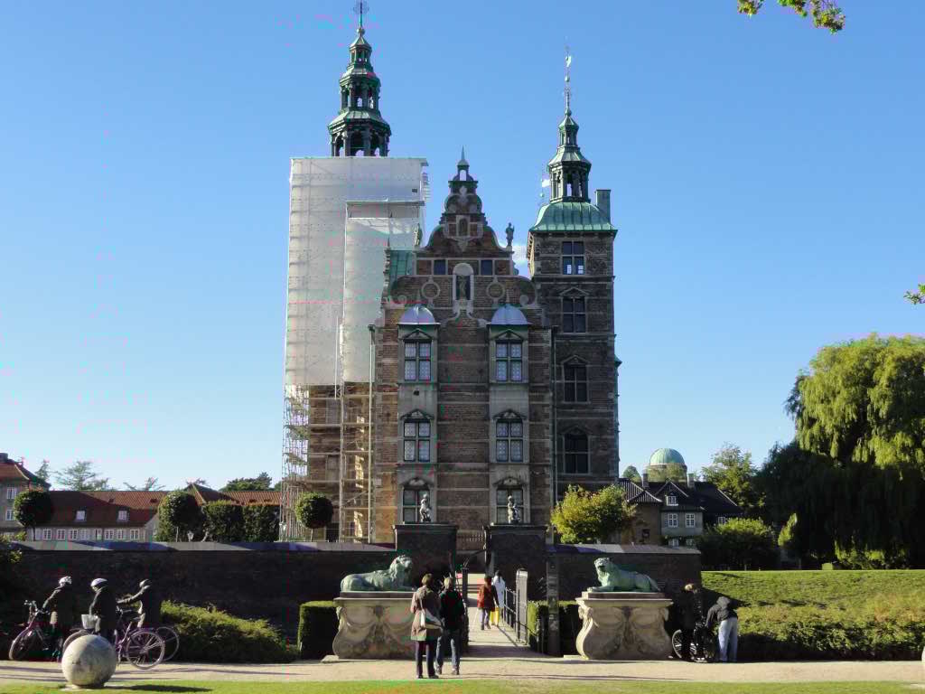 http://s5.picofile.com/file/8140747526/DSC02676.jpg