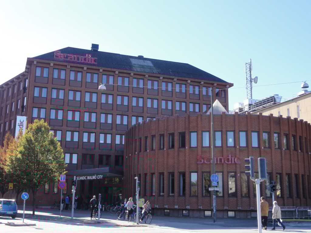 http://s5.picofile.com/file/8142516968/078.jpg
