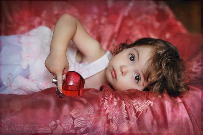 http://s5.picofile.com/file/8142946776/Beautiful_baby_girl_13.jpg