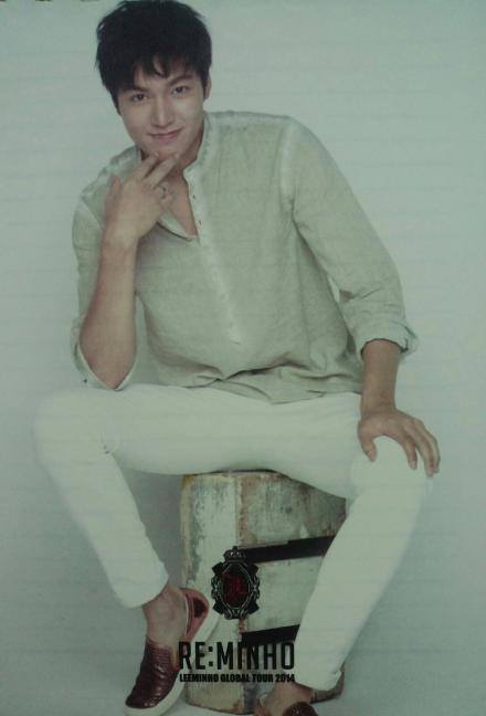 http://s5.picofile.com/file/8143882976/141212545515451.jpg